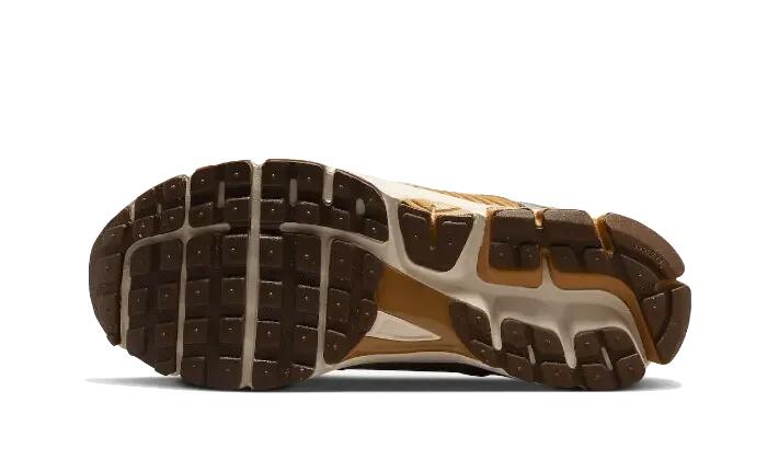 Nike Zoom Vomero 5 Wheat Grass Cacao Wow 3/3