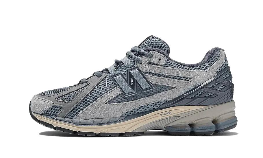 NEW BALANCE picture