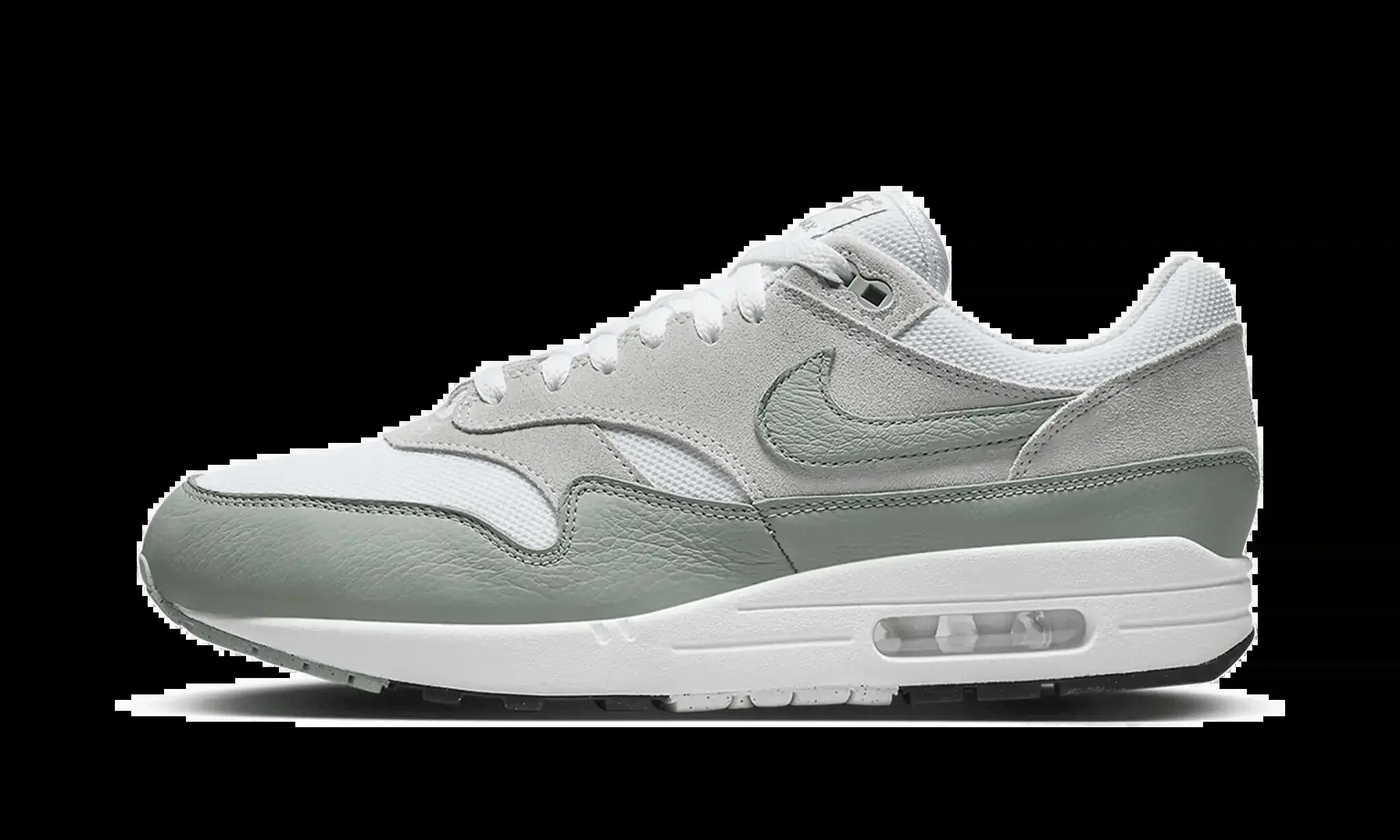 NIKE picture