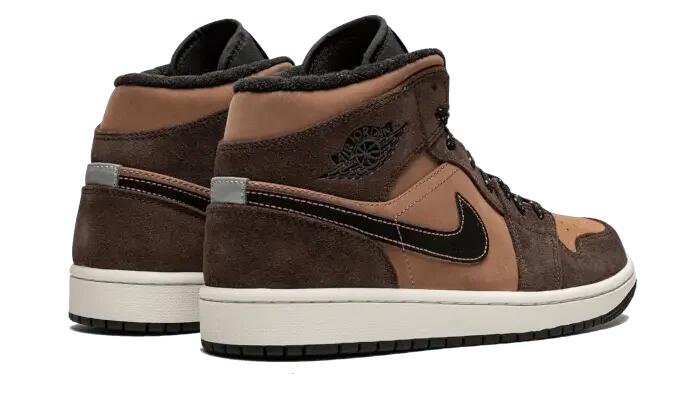 Air Jordan 1 Mid Earthy Brown 3/4
