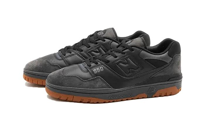 New Balance 550 Black Gum 2/3
