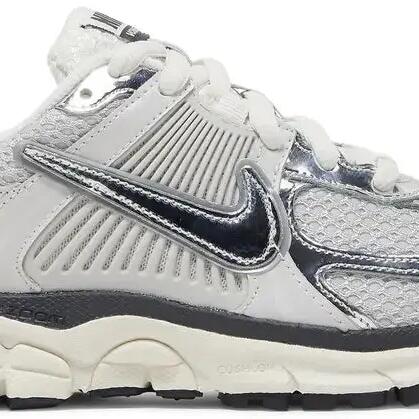 BLACK / GREY