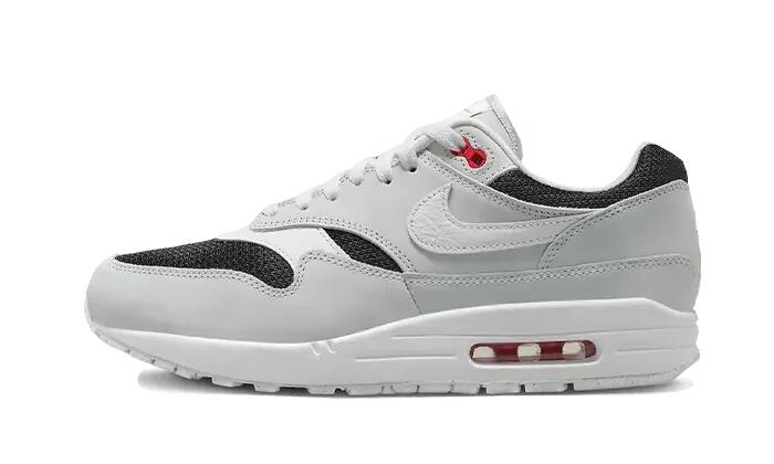 NIKE picture