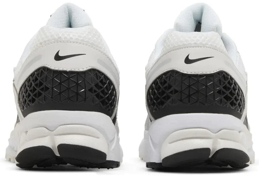 Nike Zoom Vomero 5 White Black 4/5