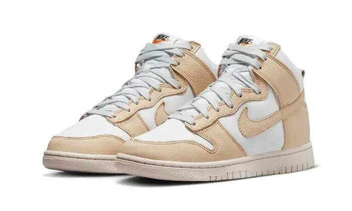 Dunk High LX Team Gold (W) 2/3