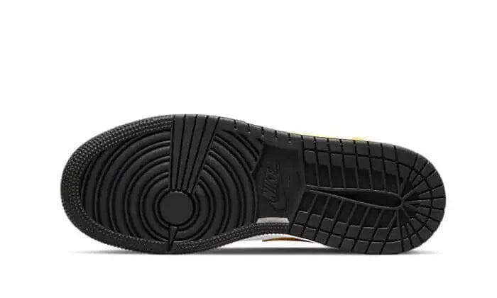 Air Jordan 1 Mid SE Motorsports (GS) 3/3