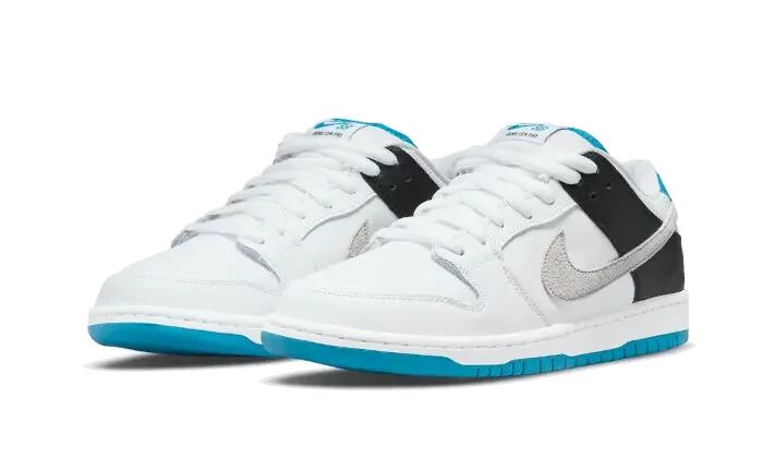 SB Dunk Low Laser Blue 2/3
