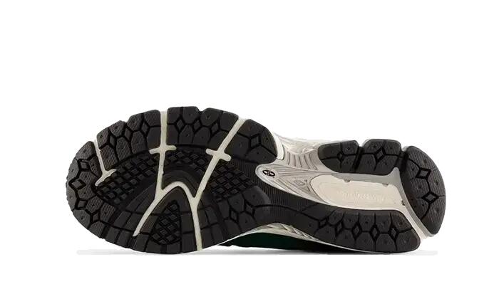 New Balance 1906R Nightwatch Green 2/4