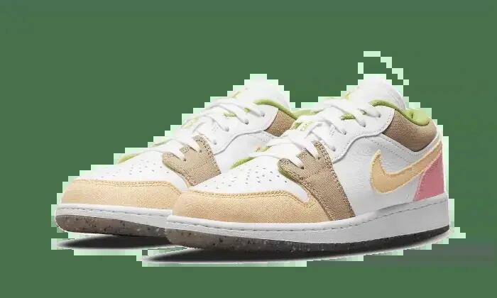Schoenen - streetwear - air jordan 1 pastel - laag - wit/roze 2/3