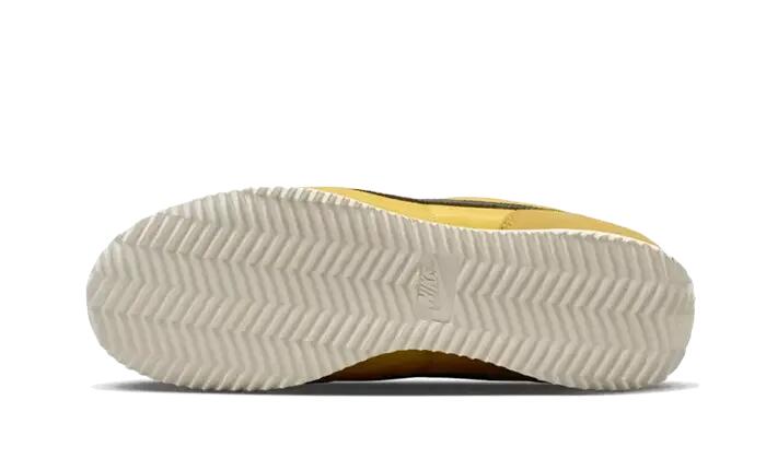 Nike Cortez Vivid Sulfur 3/3