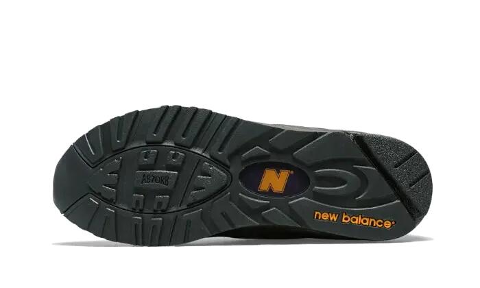 Scarpe - Running - Uomo - Confortevoli, resistenti - 990 V2 - Marrone/Viola 4/4