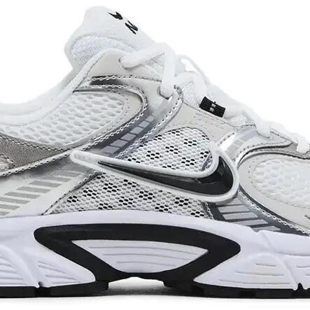 Nike V5 RNR White Vast Grey College Grey Black