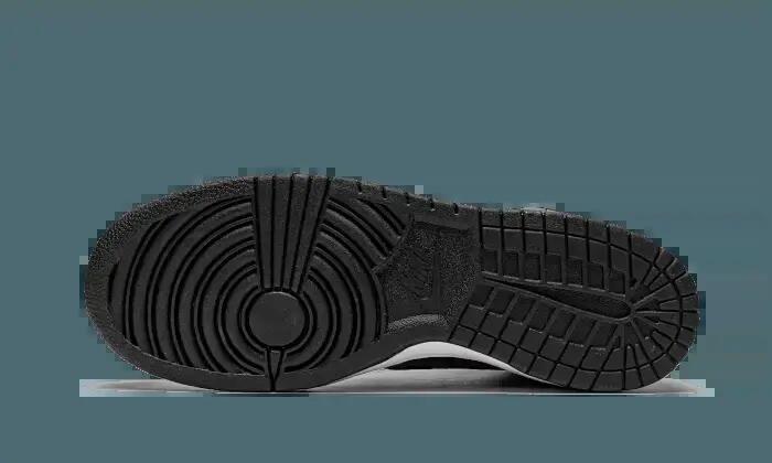 Nike Dunk High Fragment Design Beijing (2021) 4/4