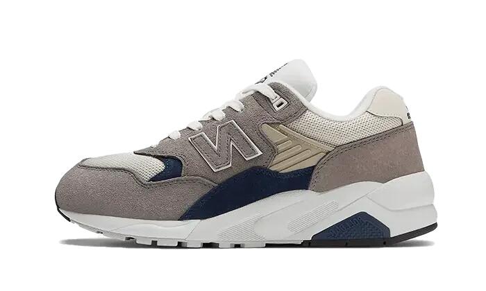 NEW BALANCE picture