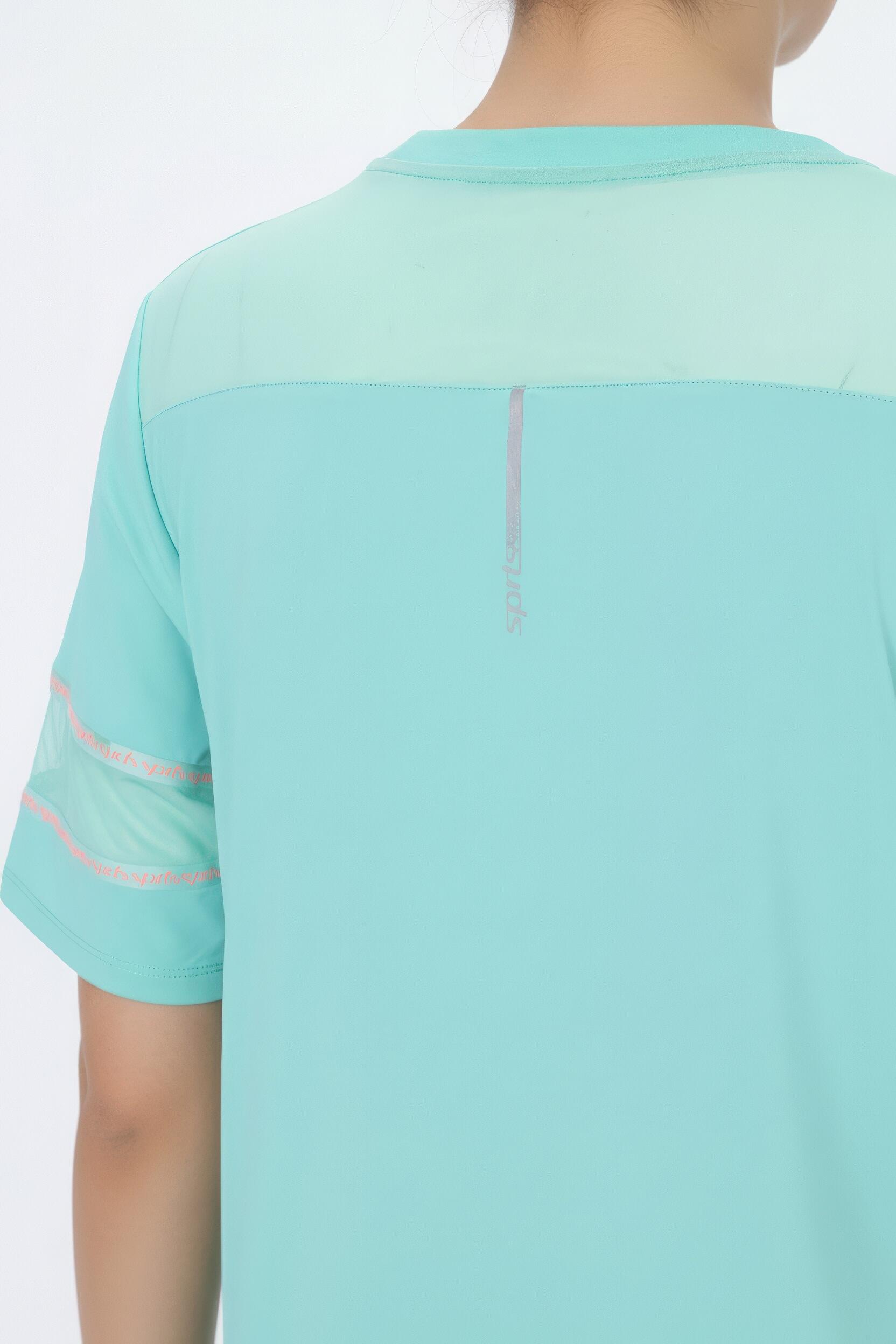 Femme T-shirt technique empiècements en mesh décolleté rond et manches courtes 4/5