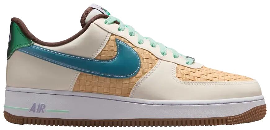 NIKE picture