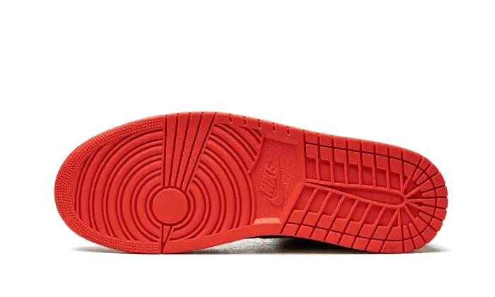Jordan 1 Mid SE Siempre Familia 4/4