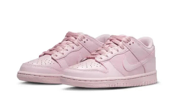 Dunk Low SE Prism Pink 2/3