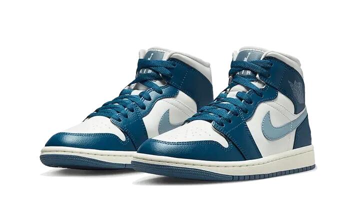 Jordan 1 Mid French Blue (W) 2/4