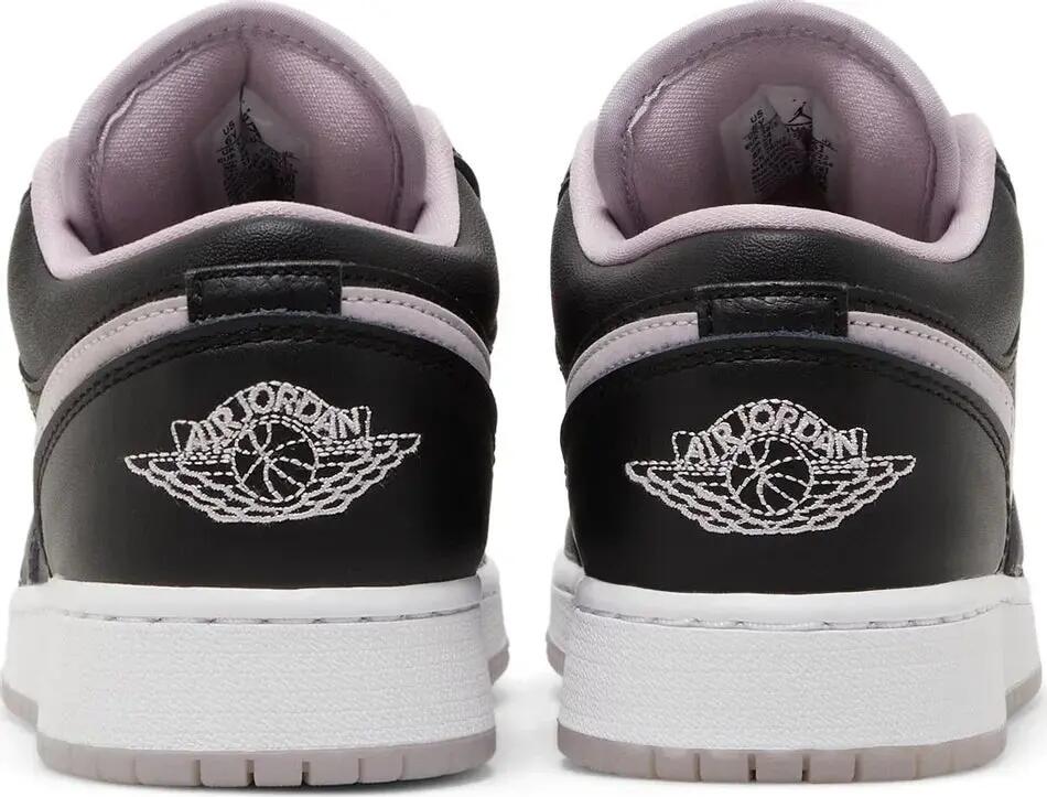Sportschoenen Air Jordan 1 Low SE Black Ice Lilac 5/6