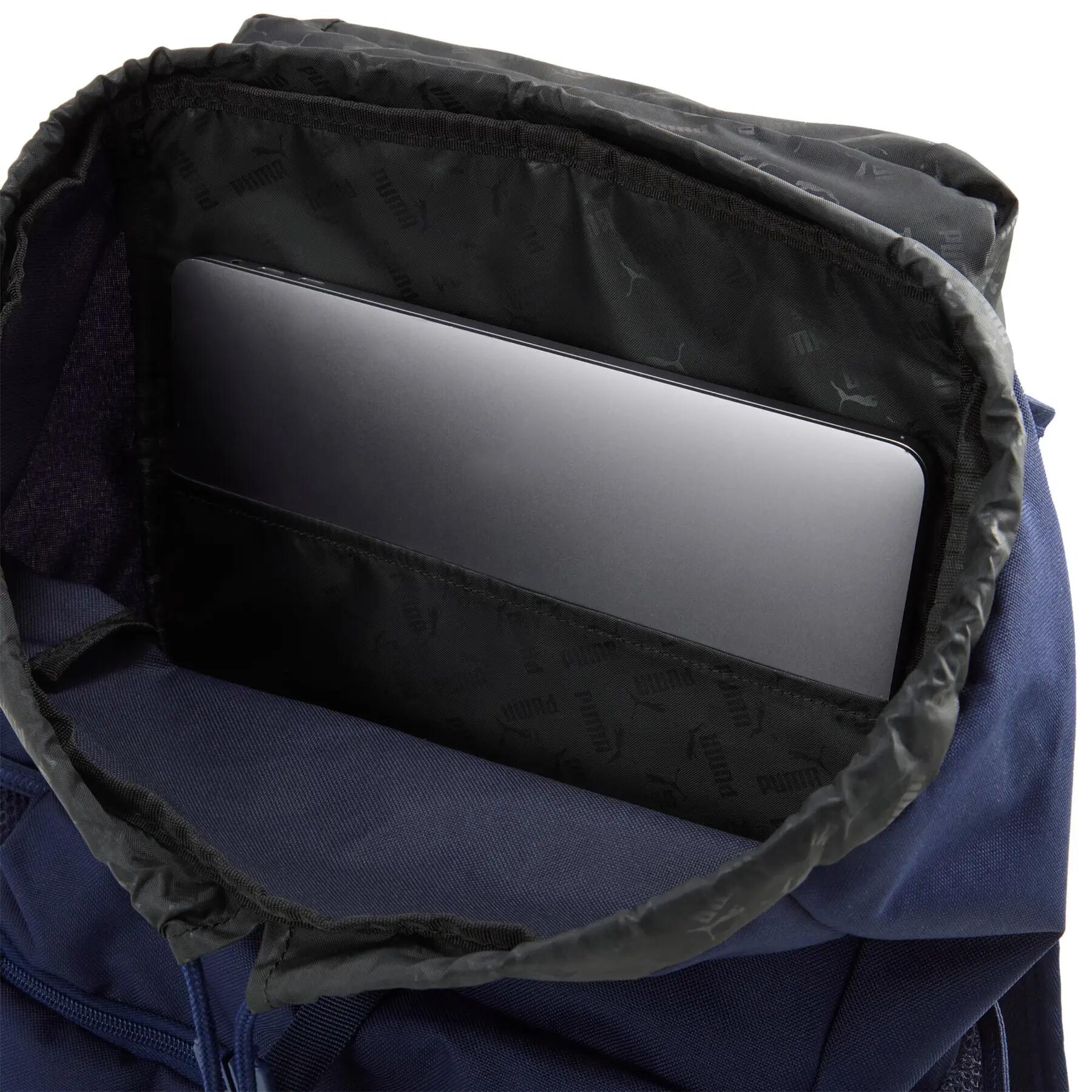 OM Rucksack 2025/26 4/5