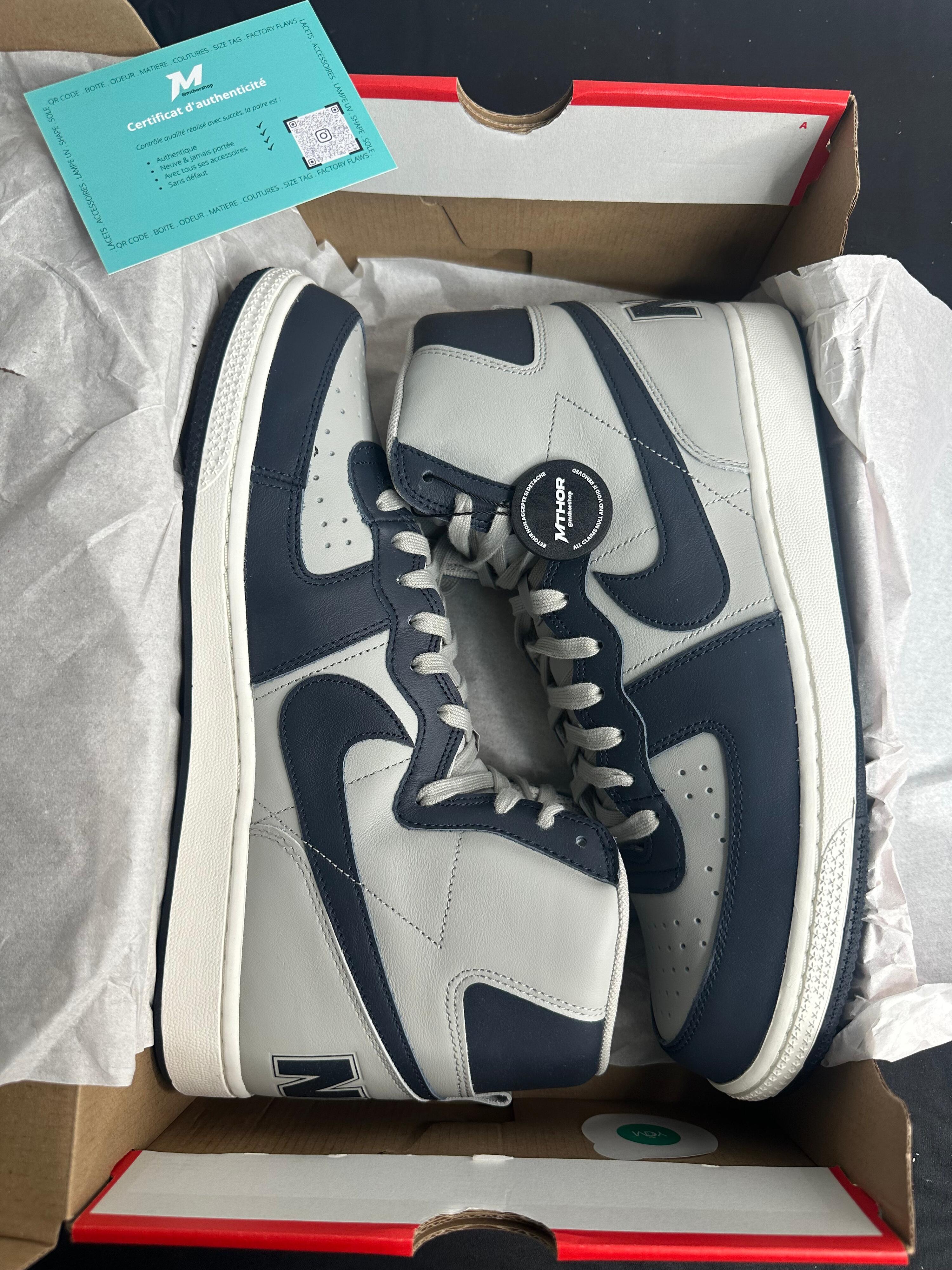 Nike Terminator High Georgetown (2022) 2/4