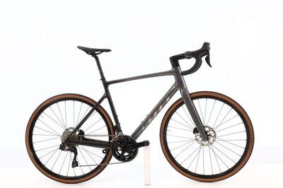 Tweedehands racefiets · addict 20 di2 12v · zeer goede toestand