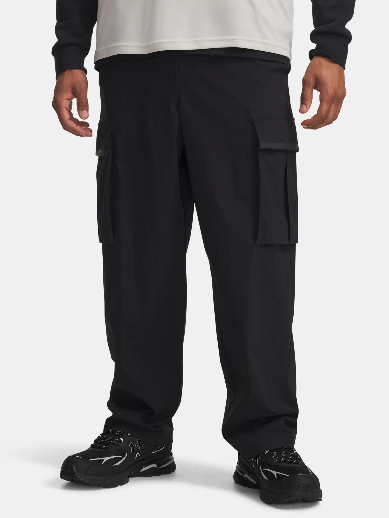 UNDER ARMOUR picture