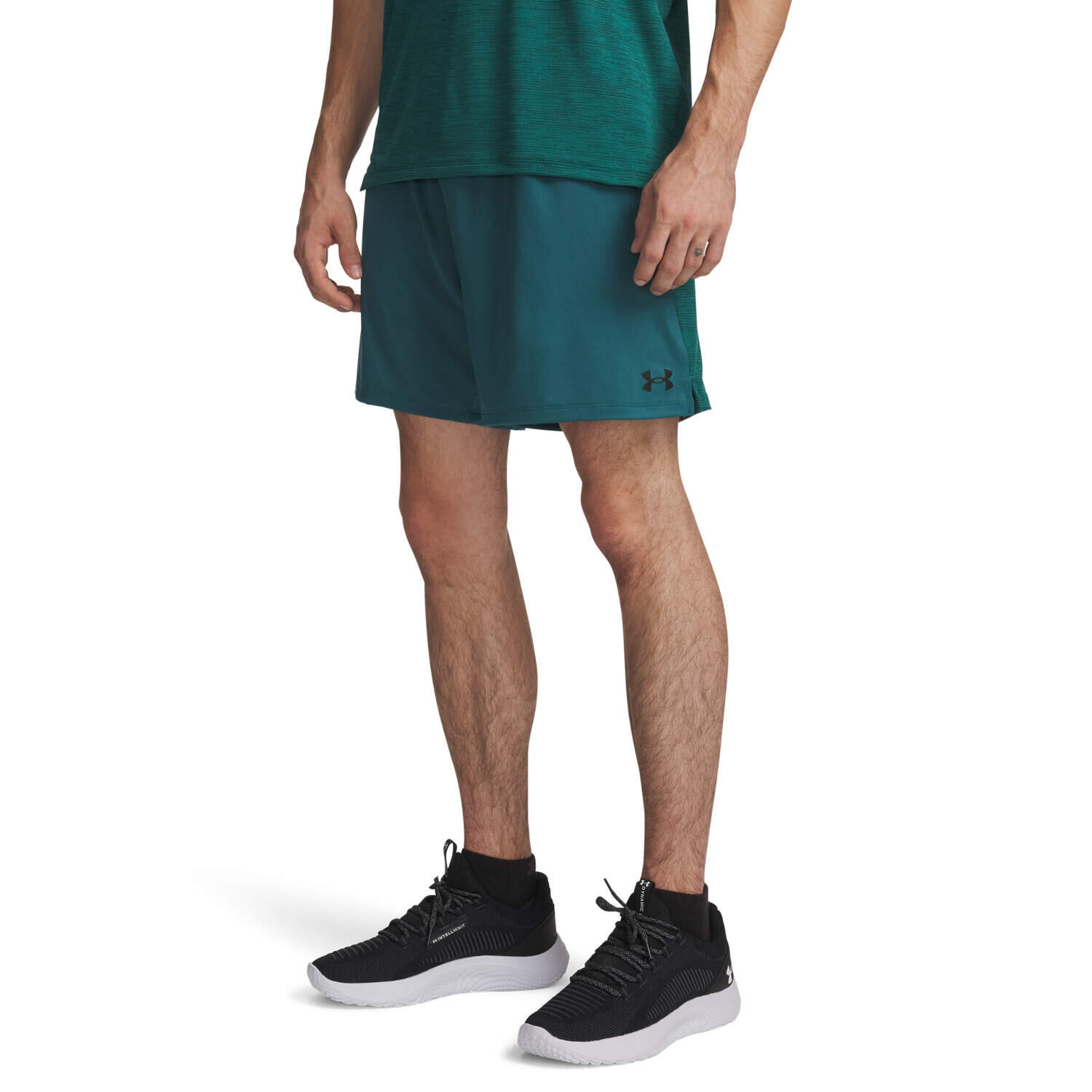 UNDER ARMOUR picture