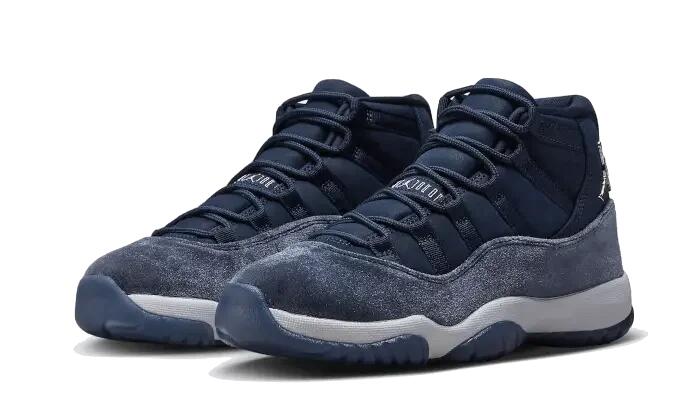 Air Jordan 11 Retro Midnight Navy 2/3