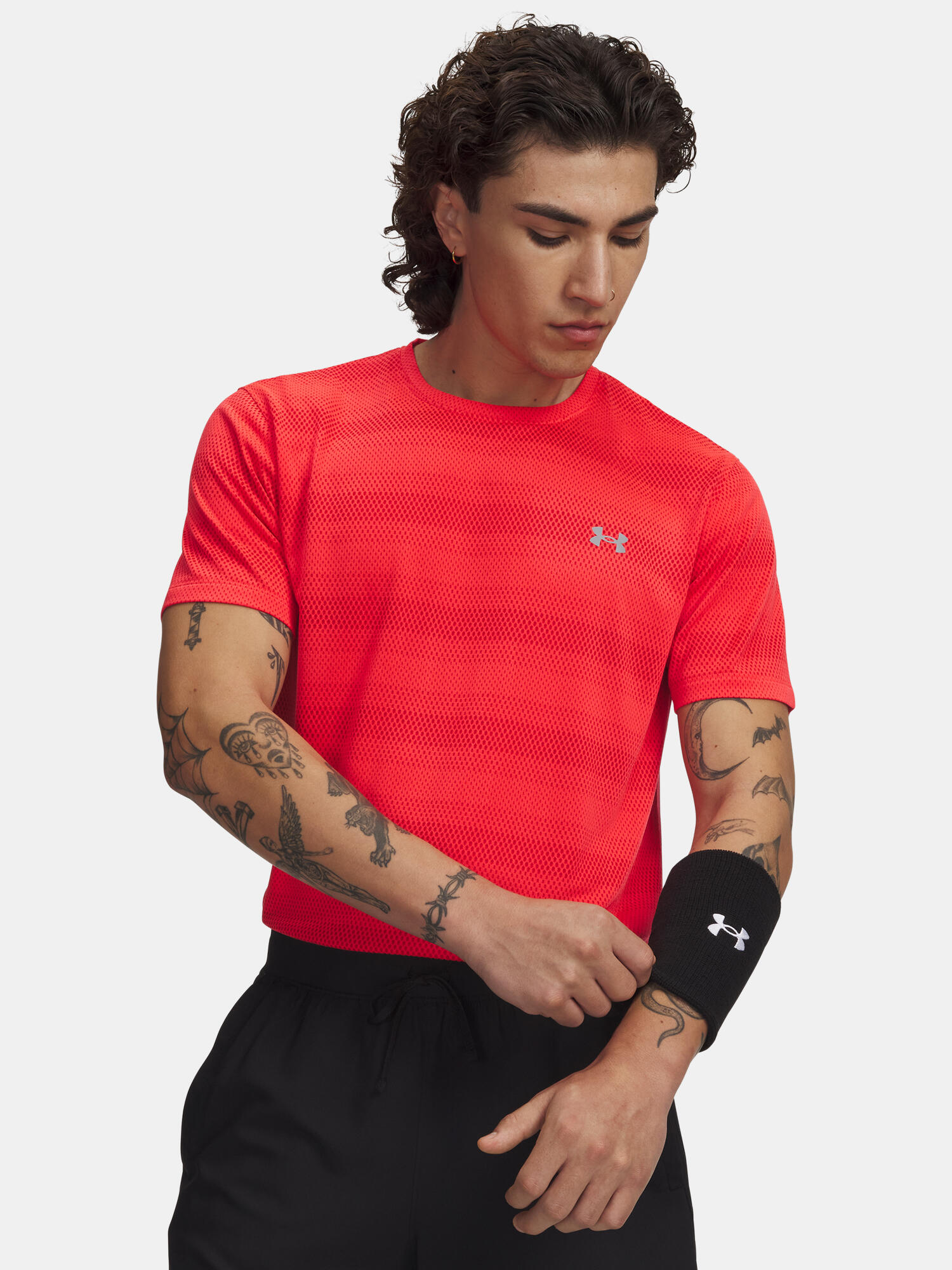 UNDER ARMOUR picture