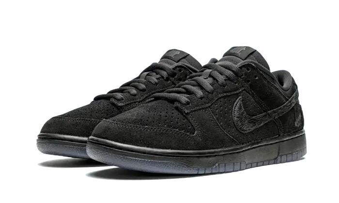 Nike Dunk Low SP Undefeated 5 On It Black 2/4