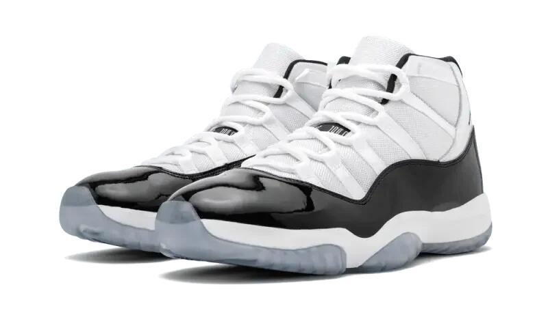 Jordan 11 Retro Concord (2018) 2/4
