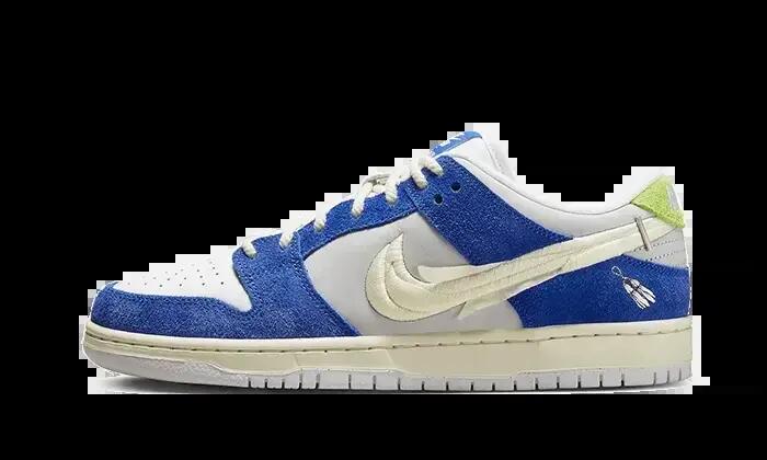 NIKE picture
