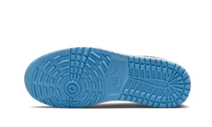 Air Jordan 1 Retro Low Golf UNC 3/3