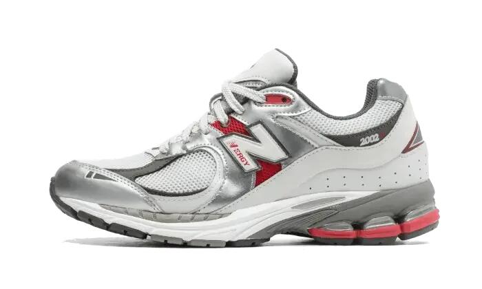 New Balance 2002R Silver Metallic 1/4