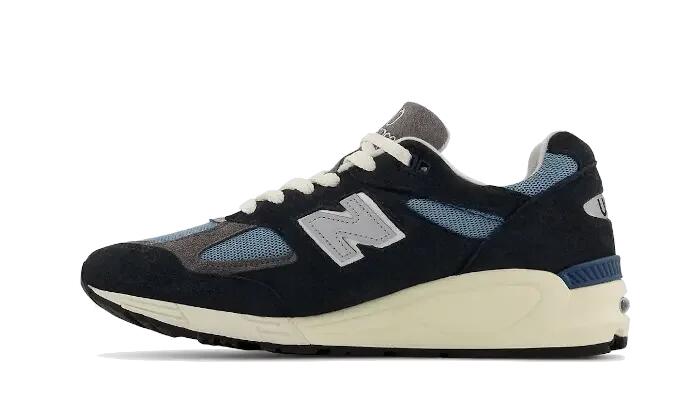 NEW BALANCE picture