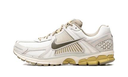 Zoom Vomero 5 Light Bone Medium Olive - Taille : 42 EU