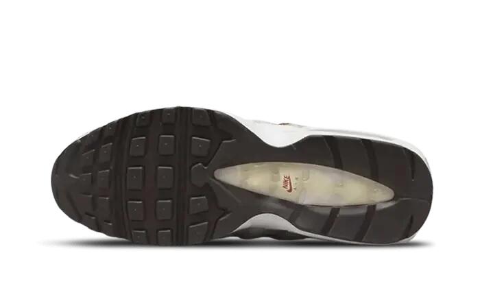 Nike Air Max 95 SE Social FC 3/3