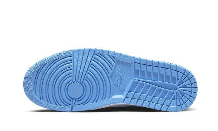 Air Jordan 1 Mid University Blue Grey 3/4