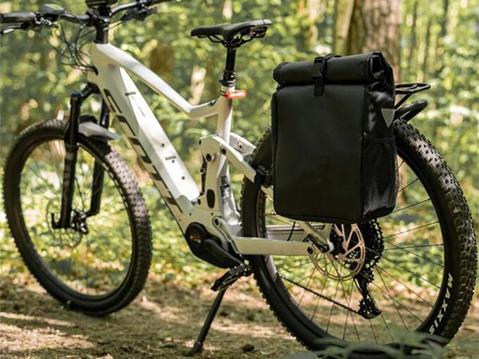 Enkele fietstas 20 Liter Zwart Met Reflectoren E-bike Stadsfiets 2/5