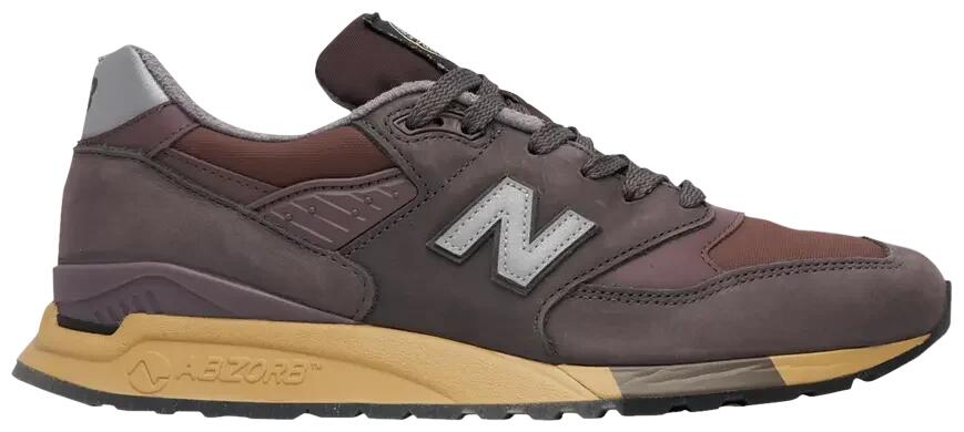 NEW BALANCE picture