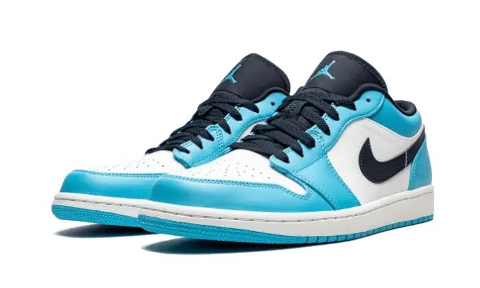 Jordan 1 Low UNC (2021) (GS) 2/4