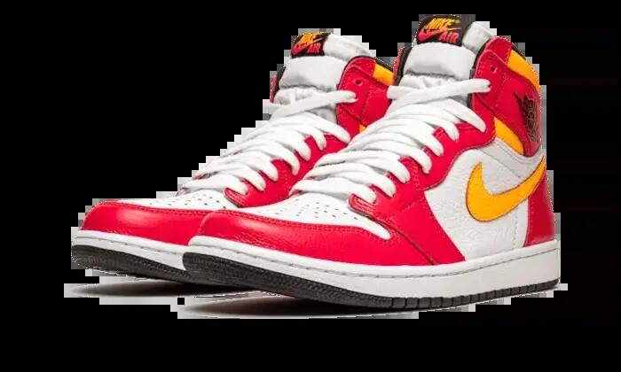 scarpe - walking - uomo - montante in pelle - Jordan 1 Retro - Light Fusion Red 2/4