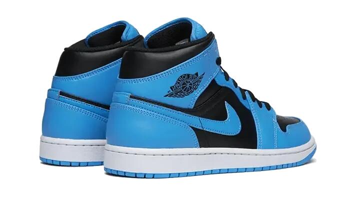 Herren - Basketball Schuhe - AJ1 Mid - Univ. Blue/White/Black 3/4