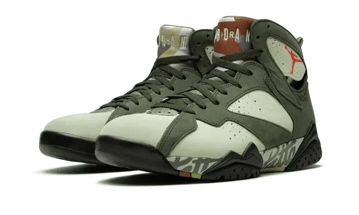 Air Jordan 7 Retro Patta Icicle 2/4