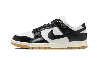 Nike Dunk Low LX W - pelle effetto coccodrillo suola gum