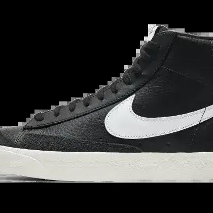 BLACK / WHITE