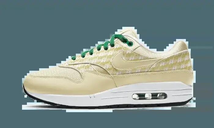 NIKE picture