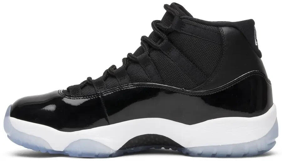 Jordan 11 Retro Space Jam (2016) 2/5